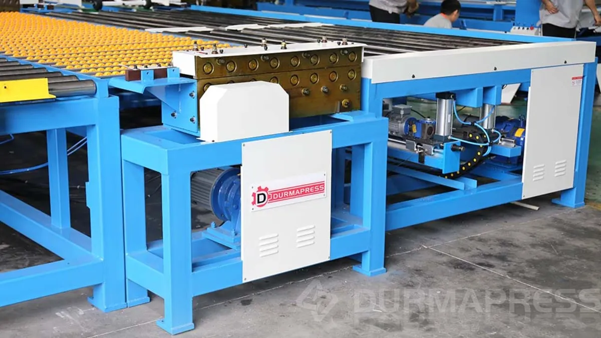 duct bending machine used in HVAC duct manufacturing
